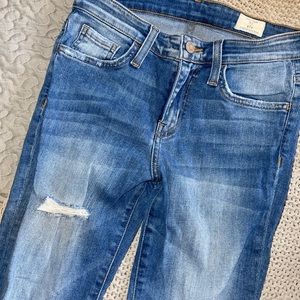 Bridge by gly distressed (front and lower back) mid-rise ankle skinny, size 25
